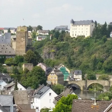 Ferienwohnung-zweiburgenblick Apartment *