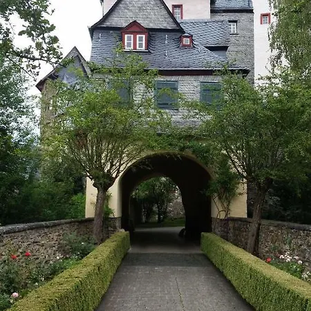 Ferienwohnung-zweiburgenblick *