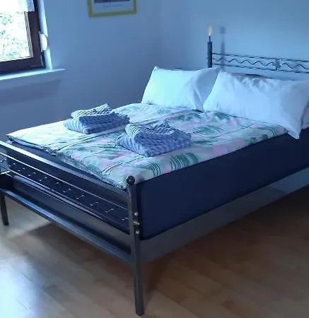 Ferienwohnung-zweiburgenblick * Runkel