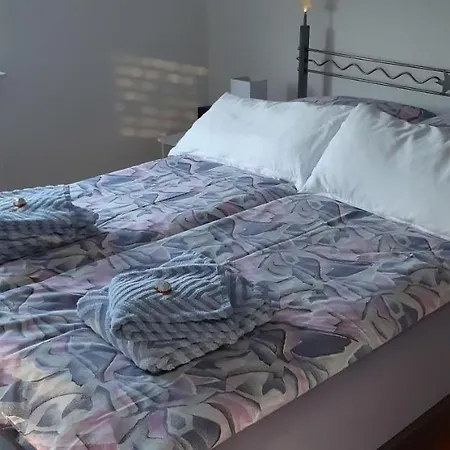 Apartment Ferienwohnung-zweiburgenblick Runkel