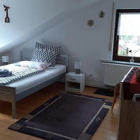 Apartment Ferienwohnung-zweiburgenblick