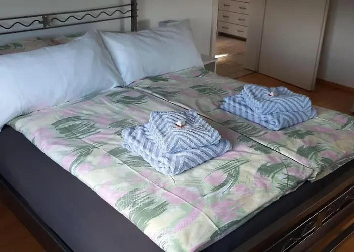 Ferienwohnung-zweiburgenblick Apartamento